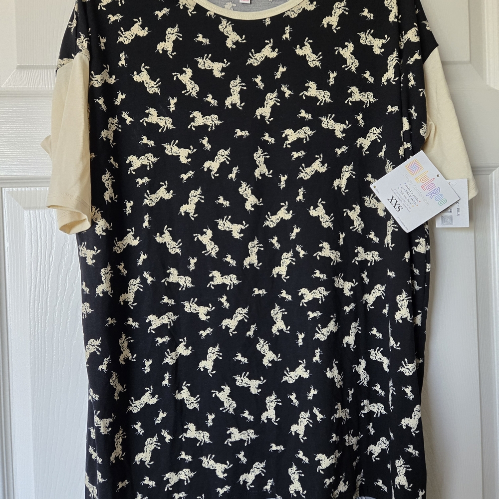 LuLaRoe Black and Cream Unicorn Print Top